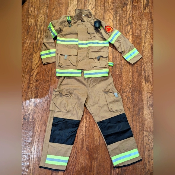 Teetot Kid's Adventure Themed Role-Play Costume Firefighter - Picture 1 of 5